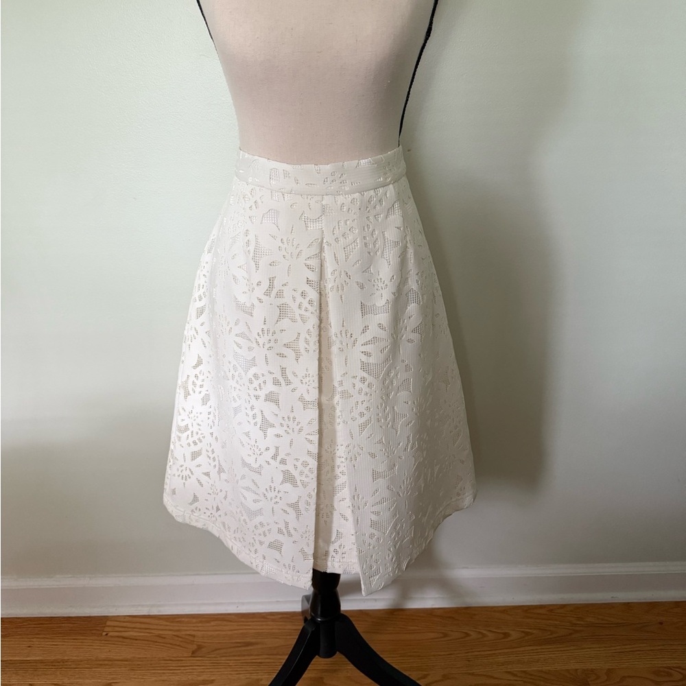 Tahari ASL Cream A-Line Knee-Length Skirt